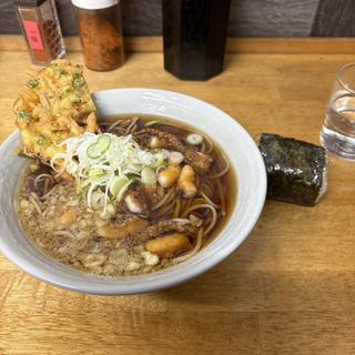 ゲソ天そば　半天ぷら　おにぎり