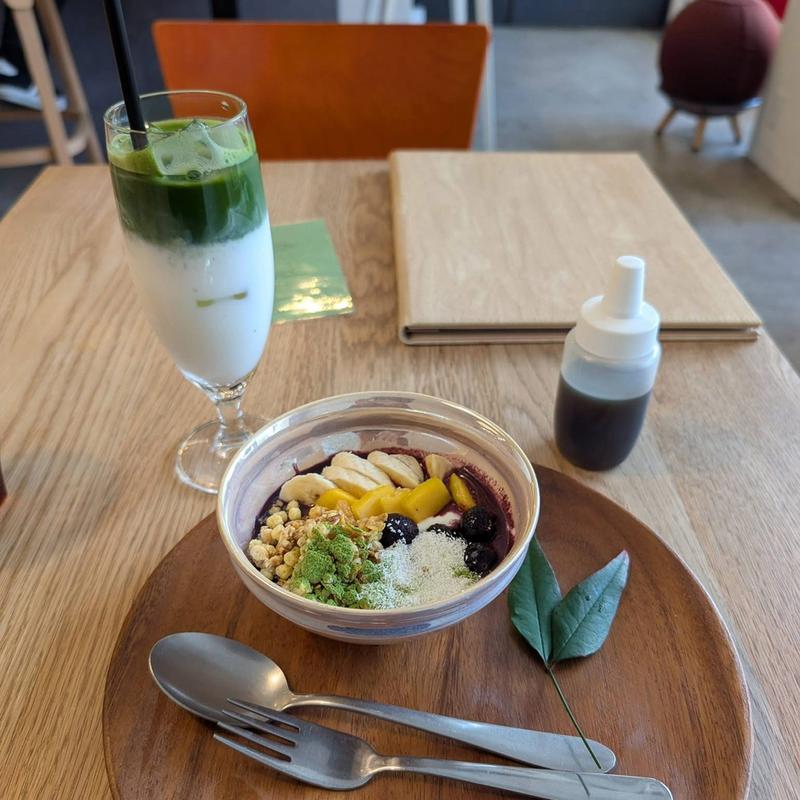 アサイーヨーグルト(en cafe)