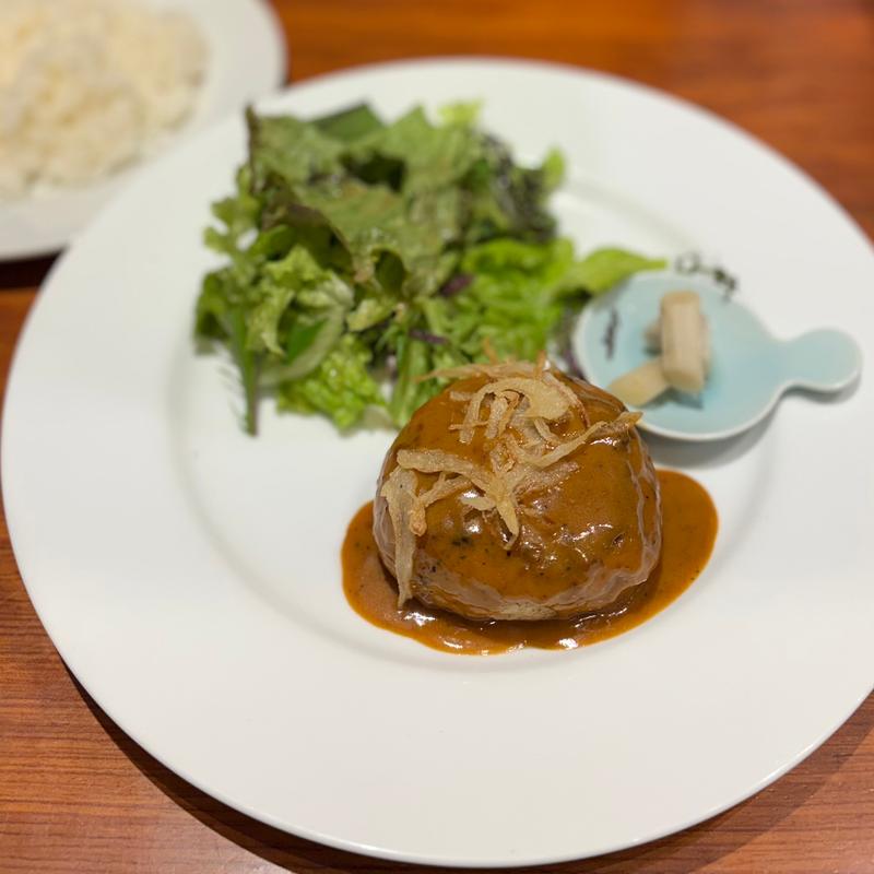 炭火焼き鶏ハンバーグトリグラソース(焼鶏あきら 丸の内店)