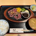 黒毛和牛　牛鉄板ステーキ定食