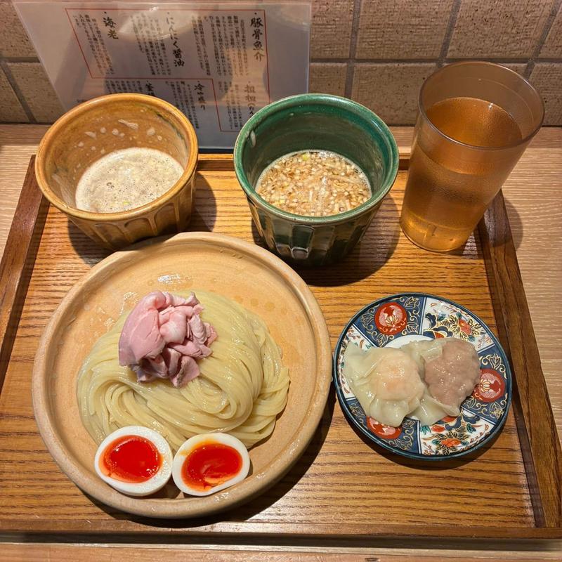 つけ汁2種ちょっとずつつけ麺(もちだや)