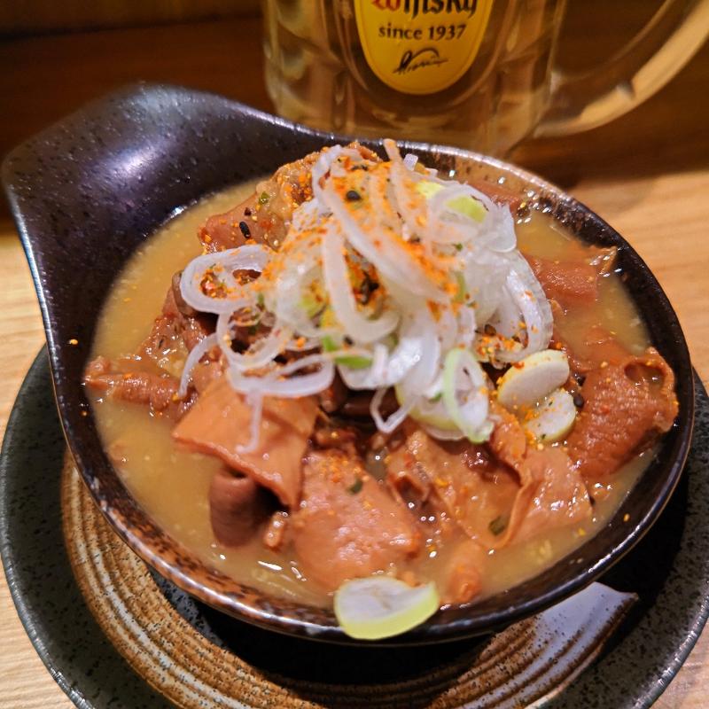 もつ煮込み(動物園通りもつ肉店)
