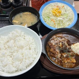 煮込みビーフシチューハンバーグ定食(松屋 西新宿8丁目店 （マツヤ）)