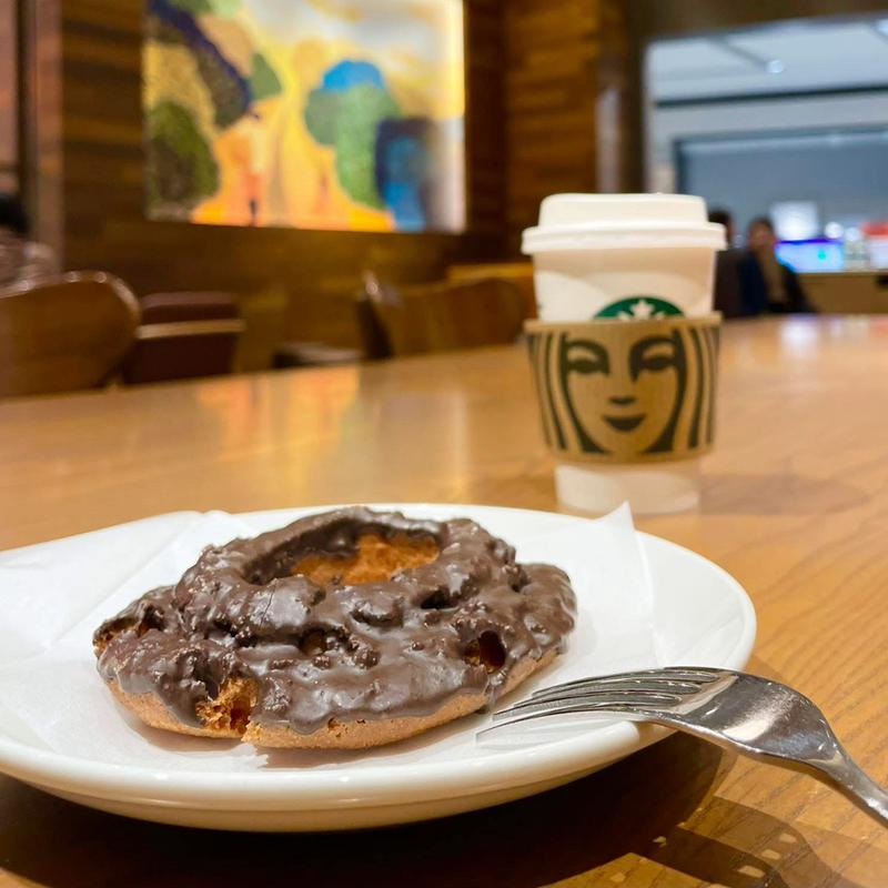 チョコレートオールドファッションドーナツ(スターバックス コーヒー 成城店)