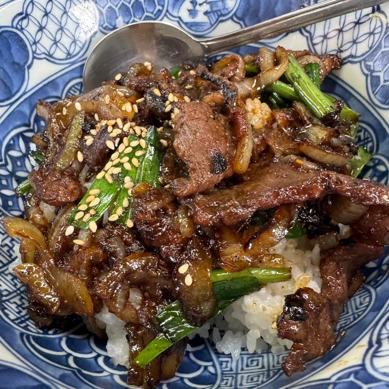 カルビ丼セット(焼肉とらじ )