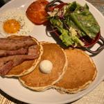 ベーコン&エッグパンケーキ