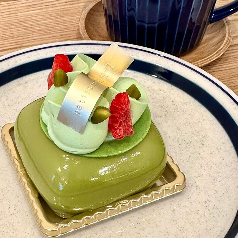 べべ(パティスリーアクイユ)