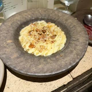 安納芋のニョッキ洋梨とゴルゴンゾーラ