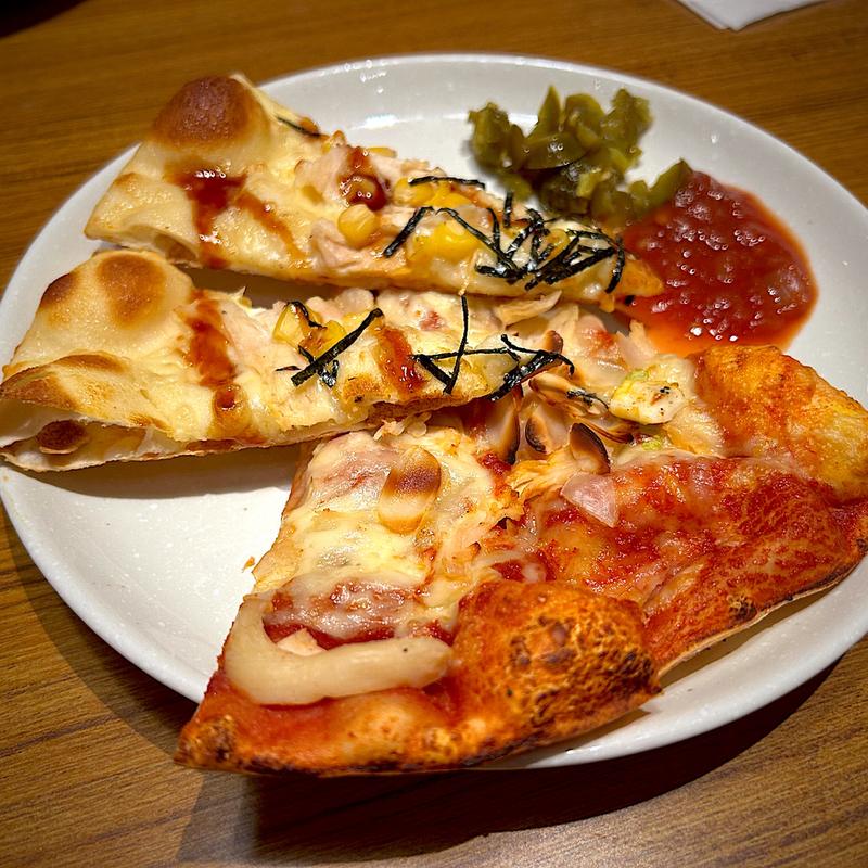 チキン＆アーモンド、照り焼きチキンピザ(シェーキーズ よみうりランド店 （Shakeys）)