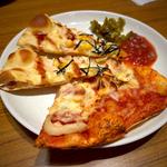 チキン＆アーモンド、照り焼きチキンピザ