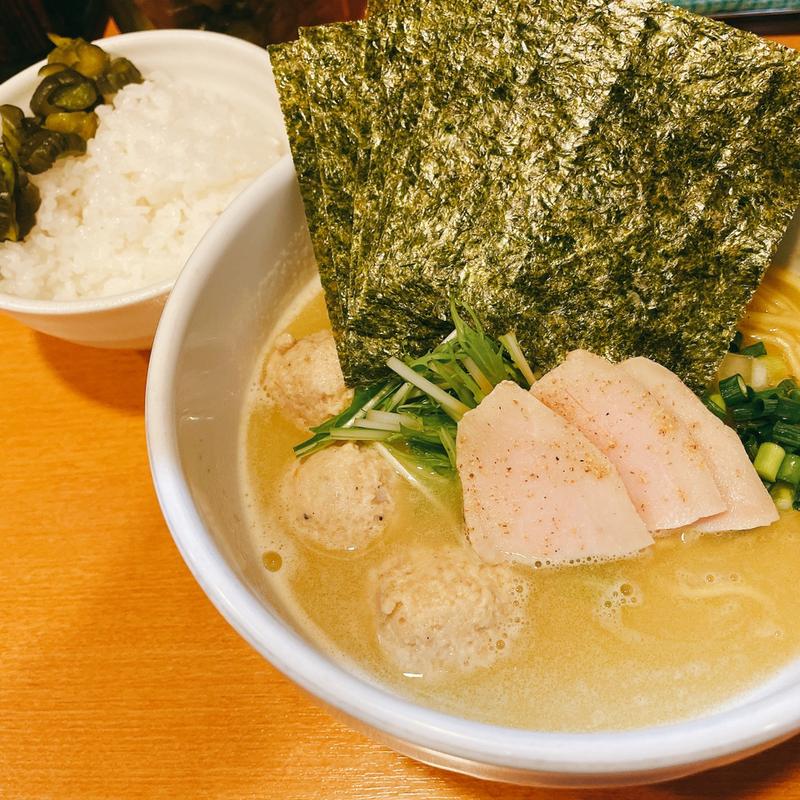 濃厚鶏白湯らーめん（塩）(濃厚鶏白湯専門 らーめん志 cocoro
)