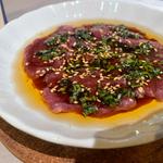 馬肉の温カルパッチョ-にら醤油-(ぺけ)