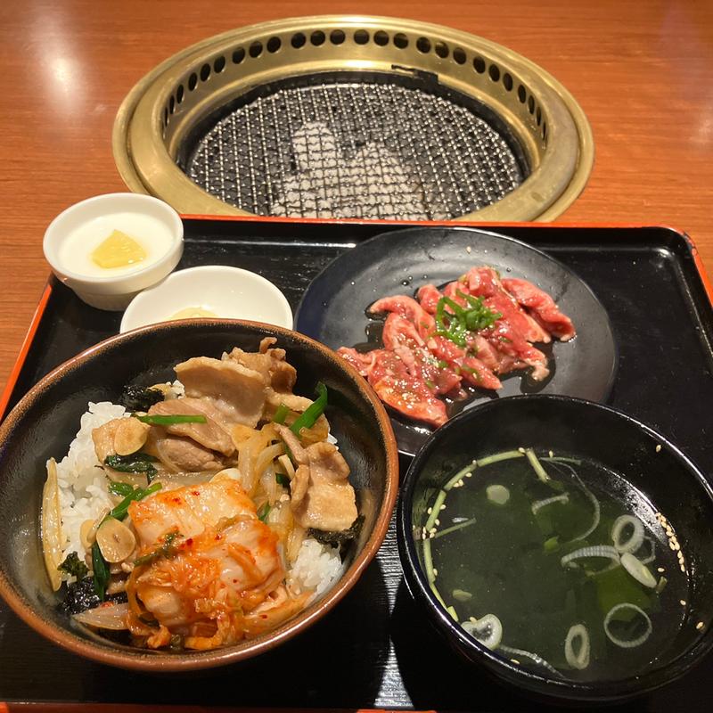 肉丼&焼肉セット(安楽亭 多摩永山店)