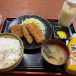 いかフライ・まぐろカツ定食 大盛り ネット見コロッケ