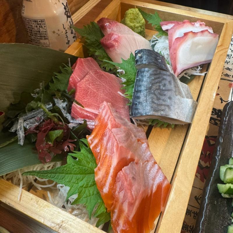 お刺身5点合わせ(かに地獄 新橋 （カニジゴク）)