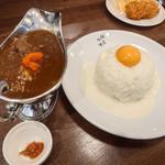 和牛牛すねと牛すじのビーフカレー 濃厚卵黄とろとろチーズ