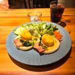 ベーコンエッグベネディクト