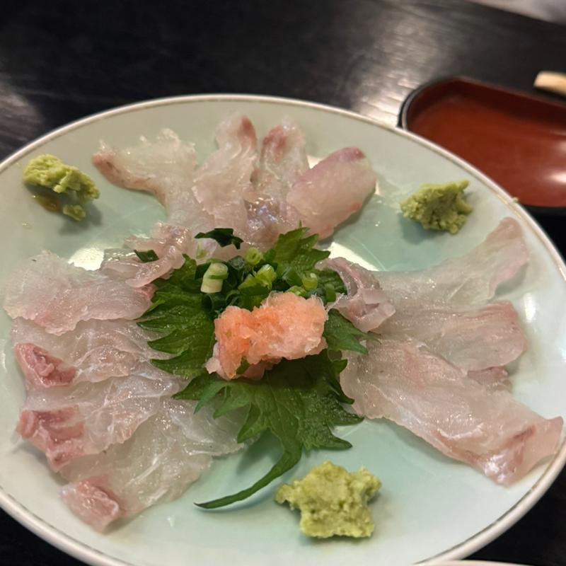 ヒラメの刺身(千成寿司 玉姓町支店 )