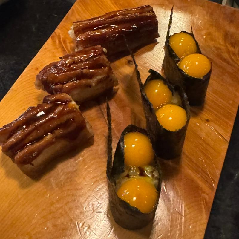 アナゴの握り うずら軍艦(千成寿司 玉姓町支店 )