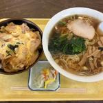 醤油ラーメン大盛り肉丼