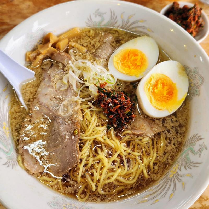 並ラーメン 玉子 辛味(仲江戸 )