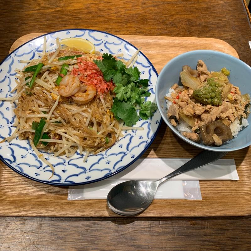 パッタイ&ミニガパオ(Good Morning Bangkok 池袋東武百貨店プラザ館店)