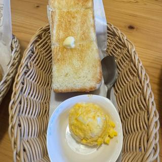 モーニングトースト たまごペースト(コメダ珈琲店 三木平田店)