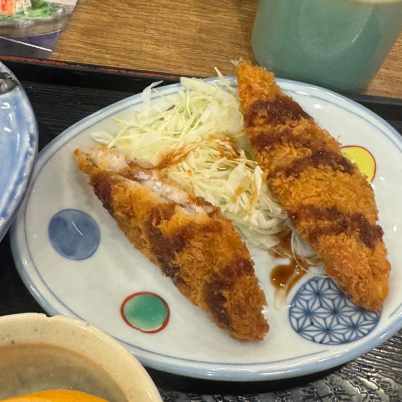 白身魚のフライ(お刺身盛り合わせ定食)(磯丸水産　姫路みゆき通り店)