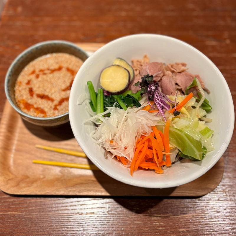 肉野菜そば(Ryukyu Chinese Dining TAMA MARUNOUCHI)