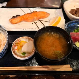 三陸産銀鮭塩焼き(こころむすび )