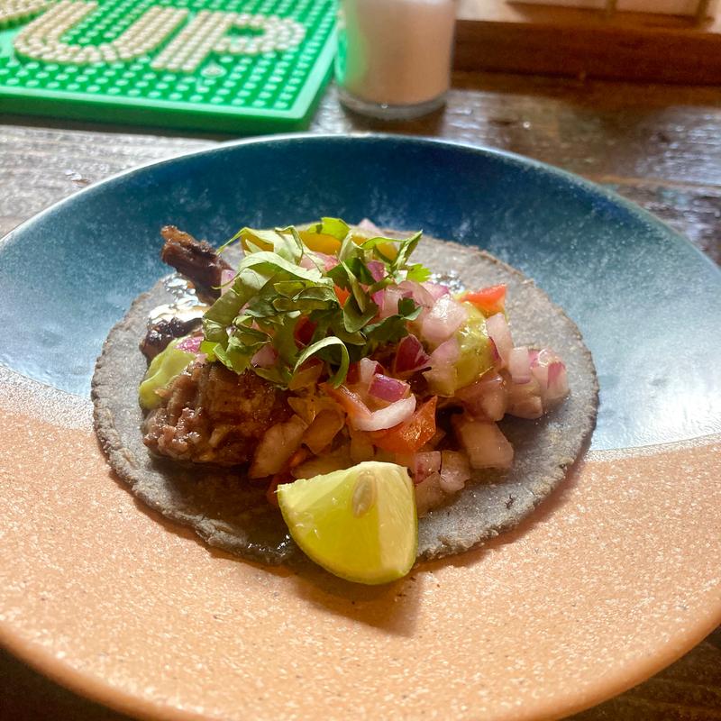 タコス レングア【牛タンのコンフィ】(BURGER&TACOS IAKATORIH)