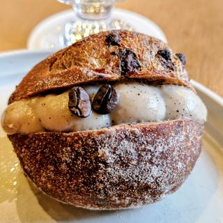 珈琲ミルククリーム(パンとエスプレッソと 由比ガ浜商店)