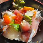 本日の海鮮丼