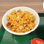 鶏の炊き込みご飯(中華そば まる乃)