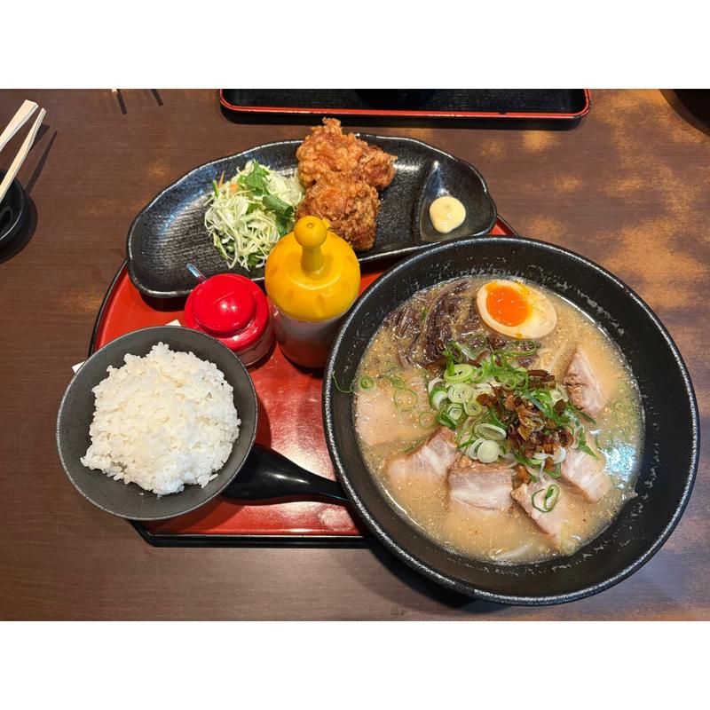 麺・唐セット(めん処まんぷく)