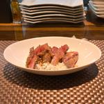 A5等級宮崎牛イチボのステーキ丼(イワナガ食堂)