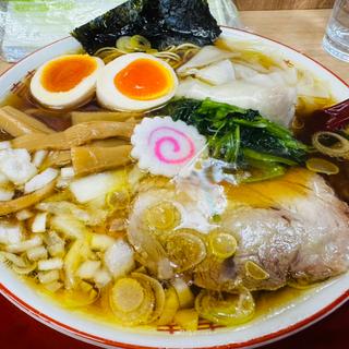 特製醤油ラーメン