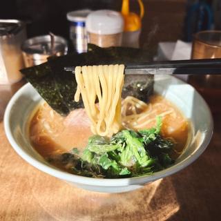 ラーメン(並)(家系ラーメン ラーメンチョップ)