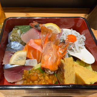 アテの盛り合せ『宝盛り』(立喰い 宝ずし ピオレ姫路店)