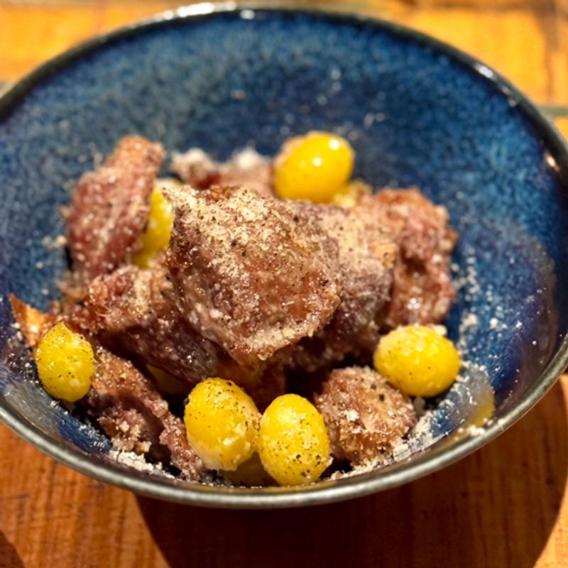 チーズで和えた砂肝と銀杏揚げ(Aday CharcoalGrill & Wine)