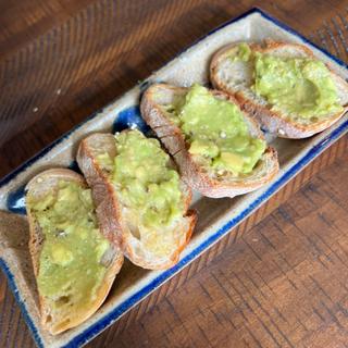 アボカドぱん(Plant-Based Restaurant がじまる)