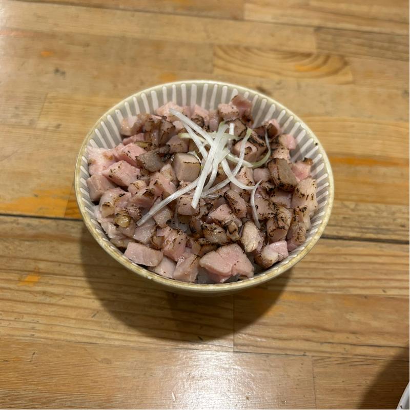 炙りレアチャーシュー丼(塩たいおう)