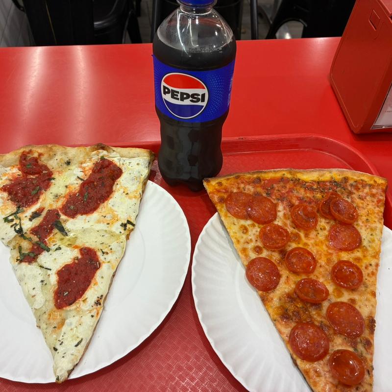 Pepperoni Pizza & Margarita(Famous Pops Pizzas)