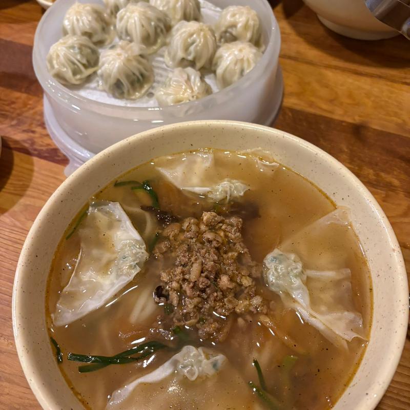 (明洞餃子 本店)