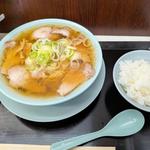 中華そば(新橋ニューともちんラーメン蒲田西口駅前店)