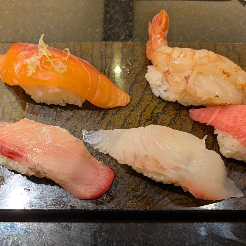 大トロ入り五貫盛A(活　美登利寿司　グランディオ蒲田店)