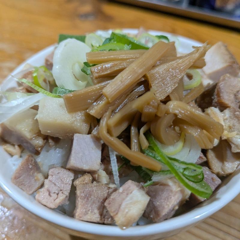 チャーシュー丼(ラーメン 太郎)
