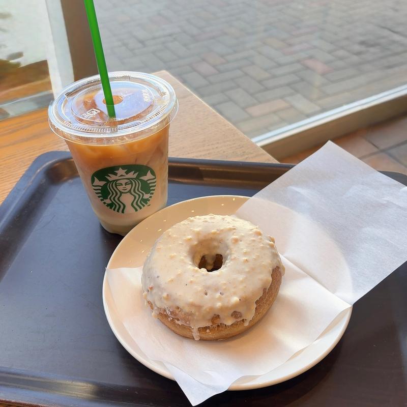 ホワイトチョコマカダミアドーナツ&ほうじ茶ティーラテ(スターバックスコーヒー イオンモール堺北花田店)