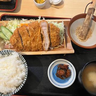 ロースカツ定食(竹むら)