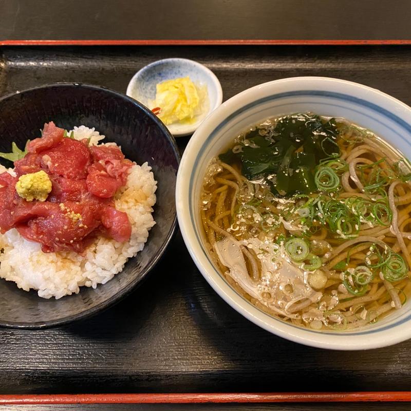 天然鮪丼定食(蕎麦切り きうち)
